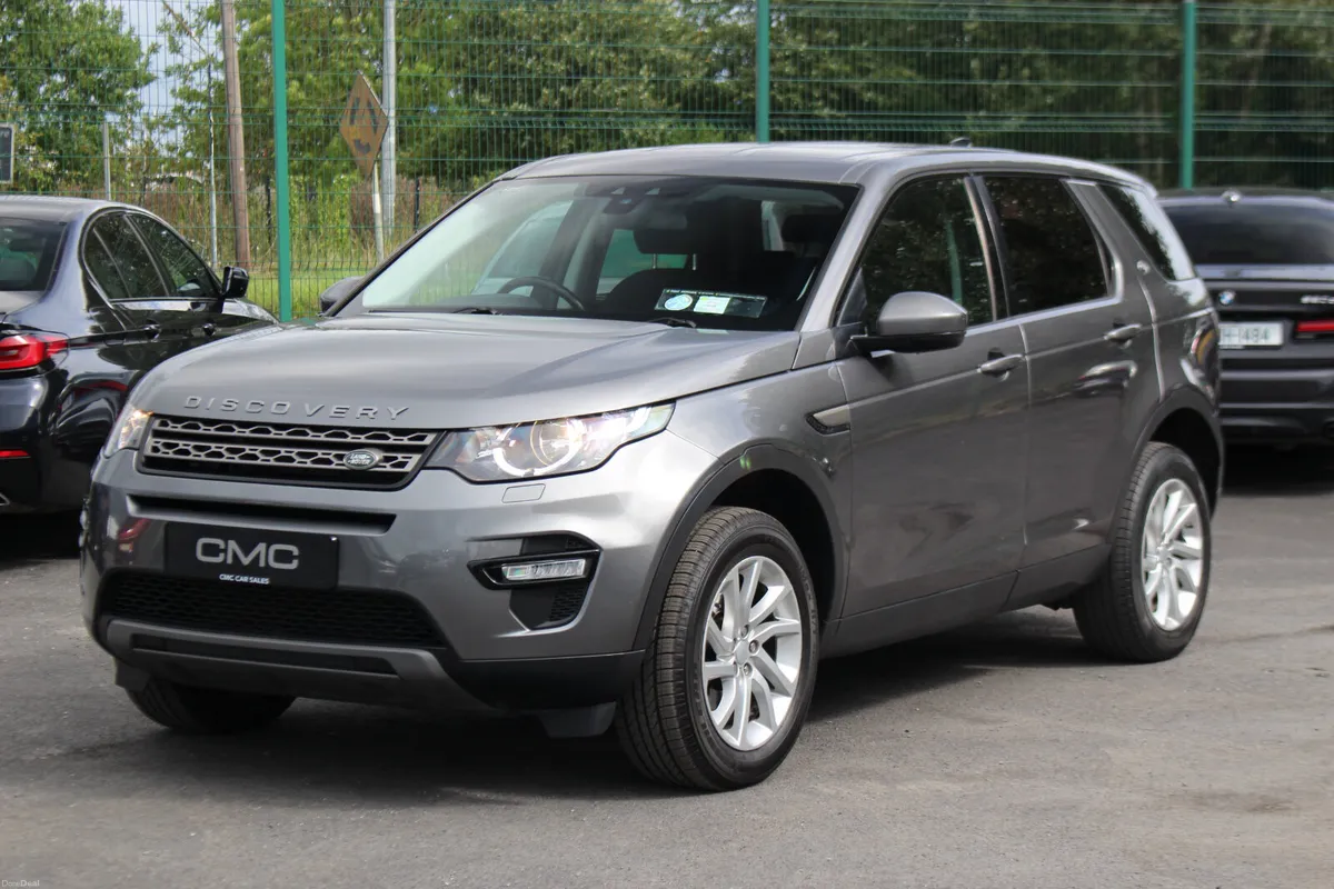 Land Rover Discovery 2018 7 SEATS - Image 3