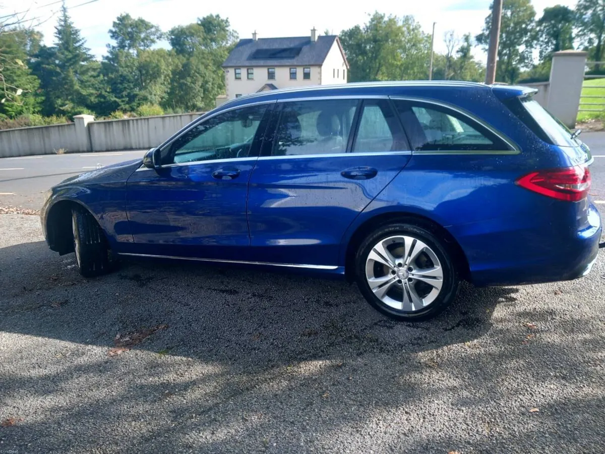 Car - Image 5