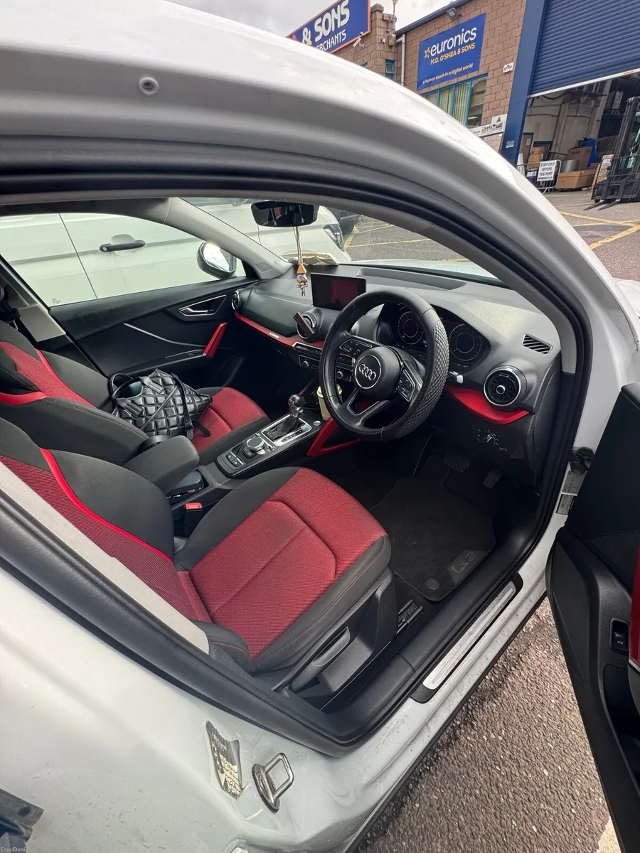 Audi Q2 2018 - Image 2
