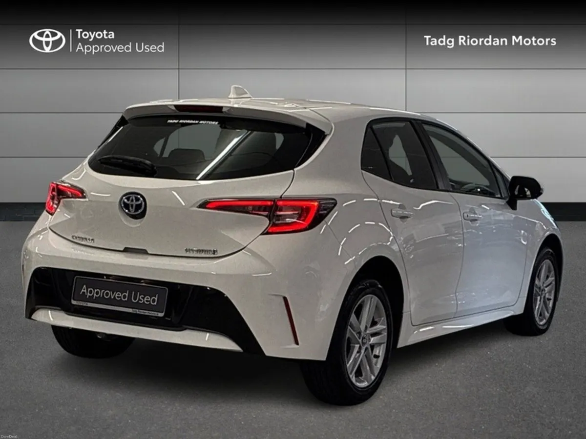 Toyota Corolla HYBRID LUNA H/B - Image 2