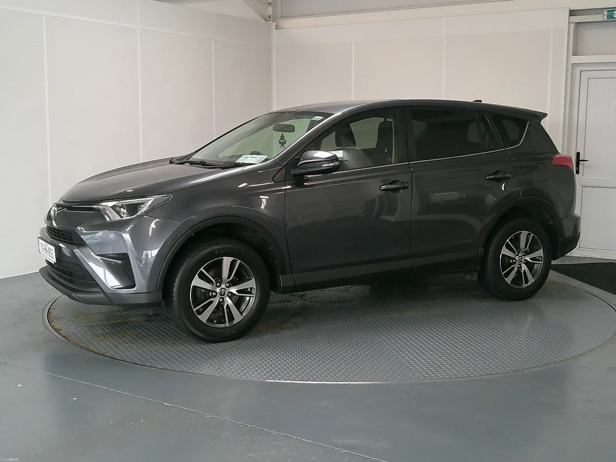 Toyota RAV4 2017 - Image 3
