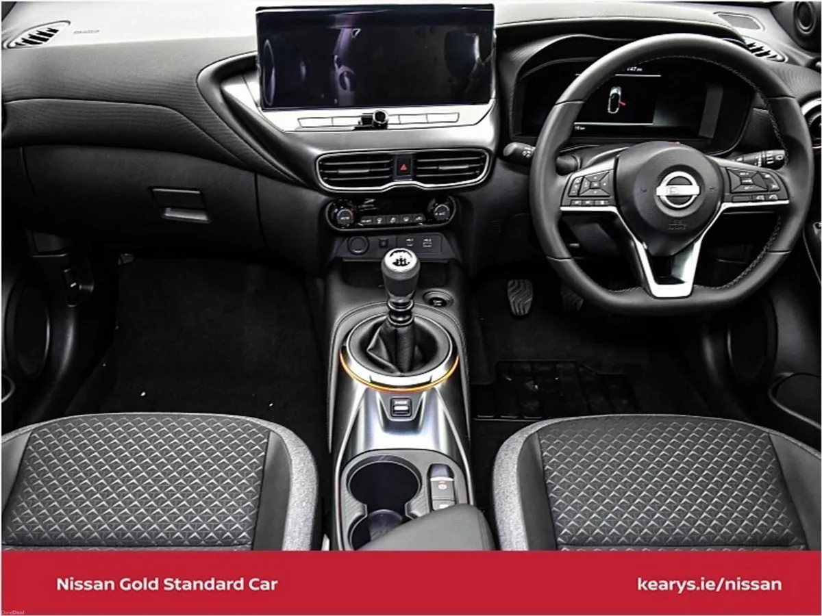 Nissan Juke 1.0T PET 2WD SV Premium TWO TONE - Image 4