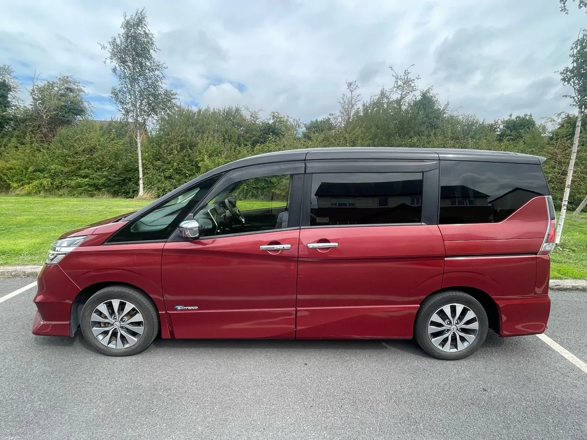 Nissan Serena - Image 3