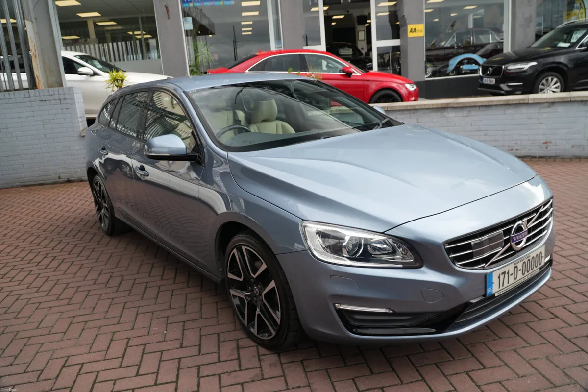 2017 VOLVO V60 D4 - Image 1