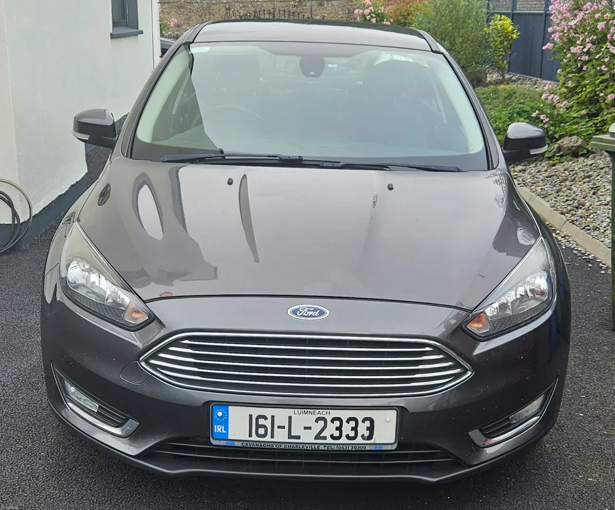2016 Ford Focus Titanium. 1 Owner from new. - Image 5