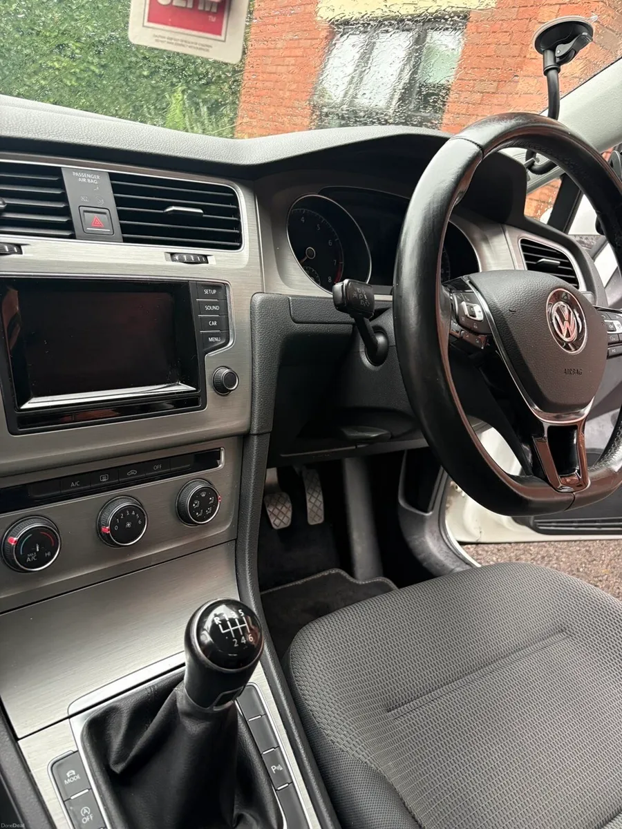 2014 Volkswagen Golf TSI 1.4 Petrol - Image 3