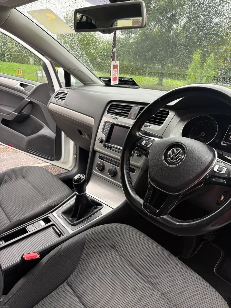 2014 Volkswagen Golf TSI 1.4 Petrol - Image 5