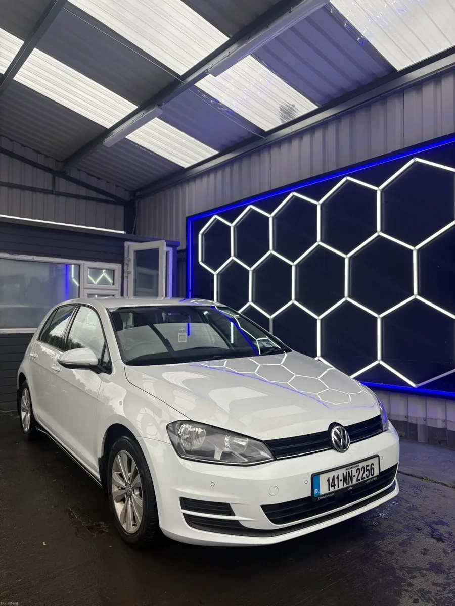 2014 Volkswagen Golf TSI 1.4 Petrol - Image 2