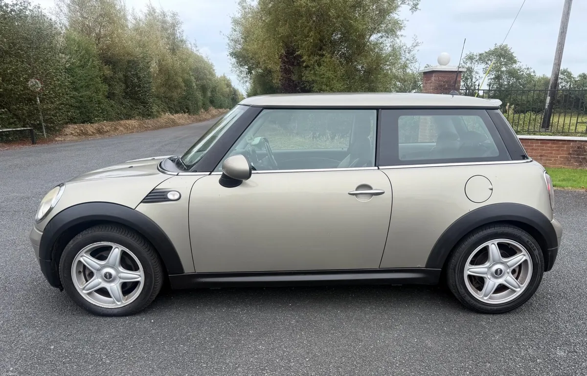 Mini Cooper Low Miles Taxed & Tested - Image 5