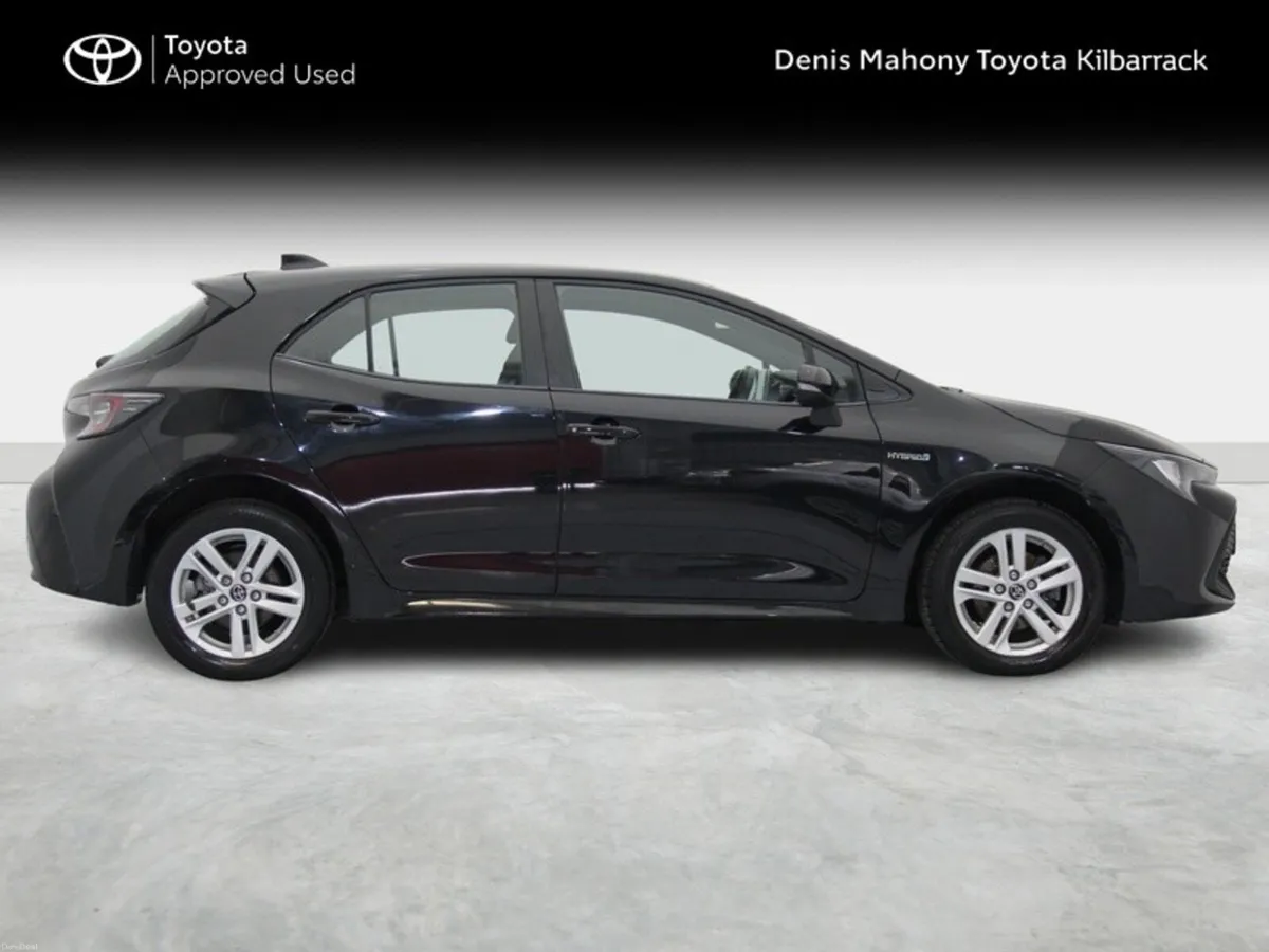 Toyota Corolla HYBRID LUNA H/B 4DR AUTO - Image 3
