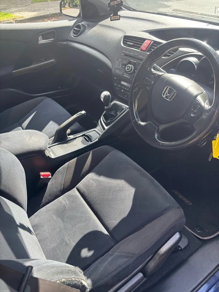 Honda civic - Image 6