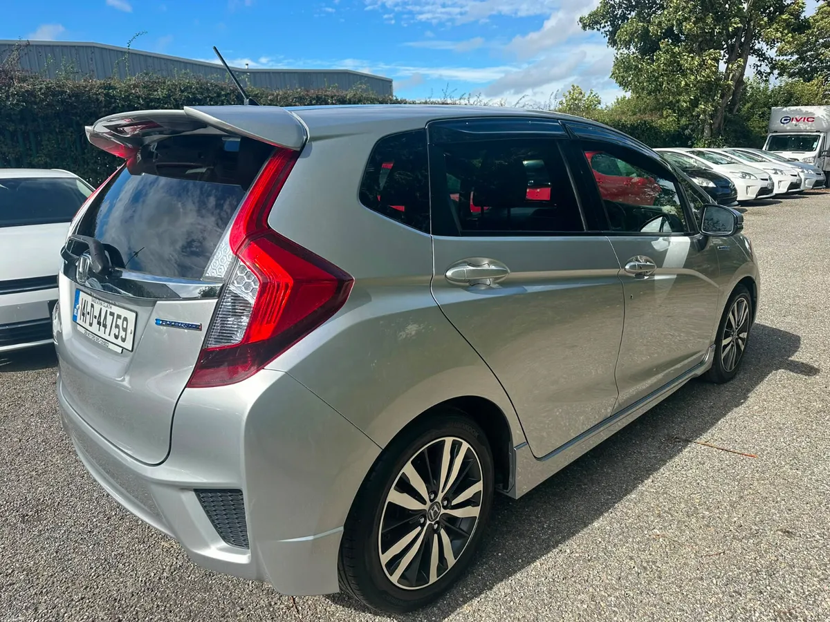 Honda Fit Hybrid S-Model - Image 4