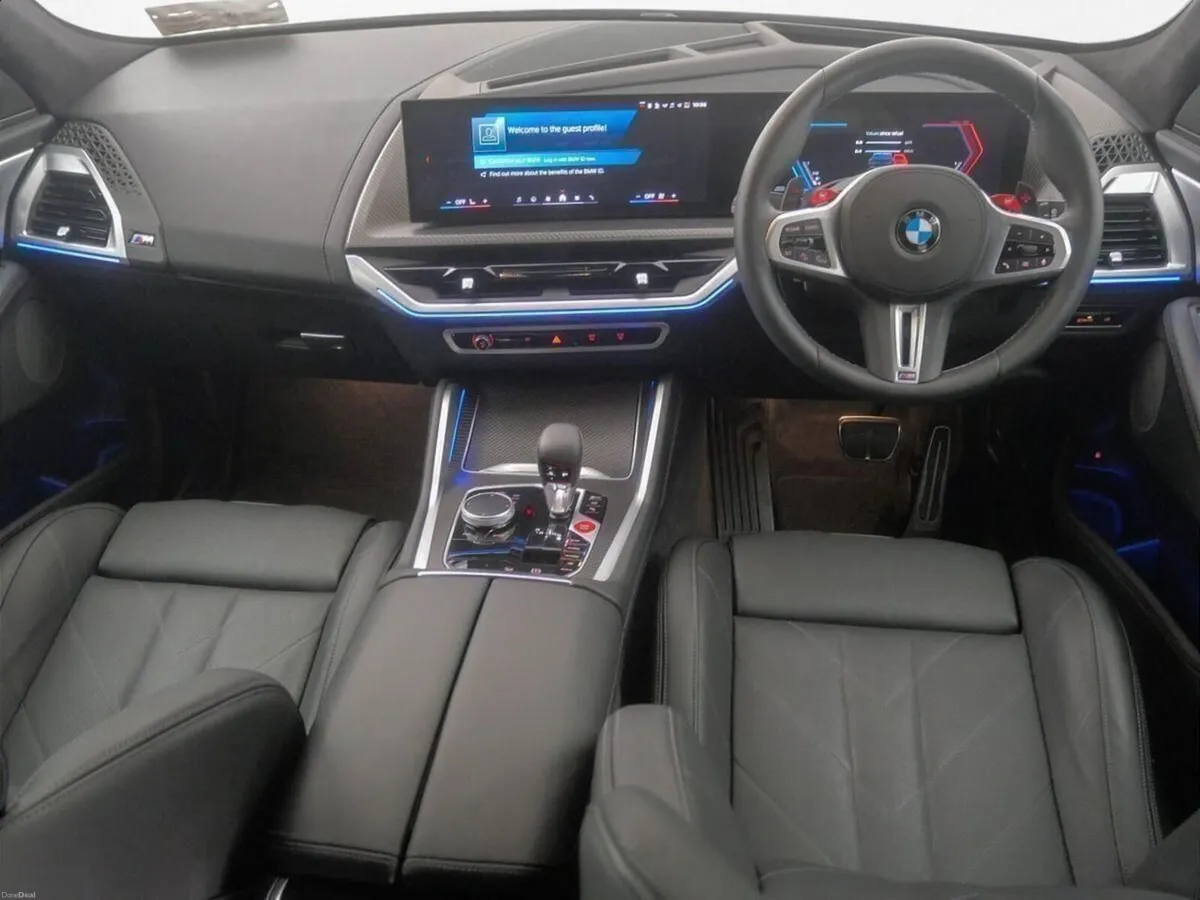 BMW XM 50e - Image 4
