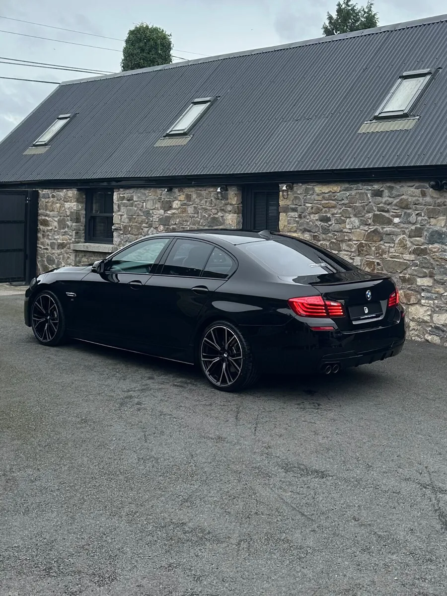 2015 BMW 5 SERIES M SPORT AUTO - Image 4
