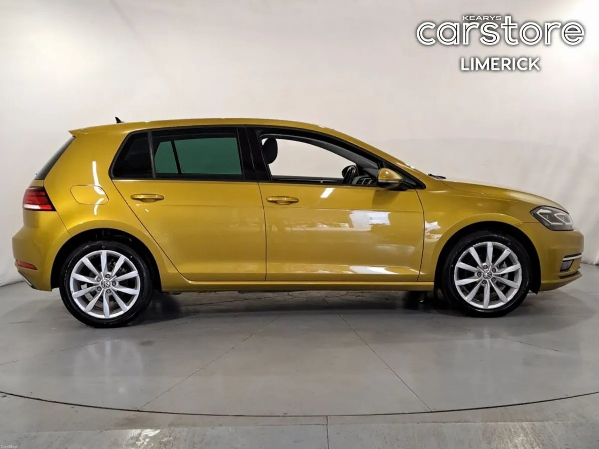 Volkswagen Golf TSI Comfort Line with Tech Pack - Image 2
