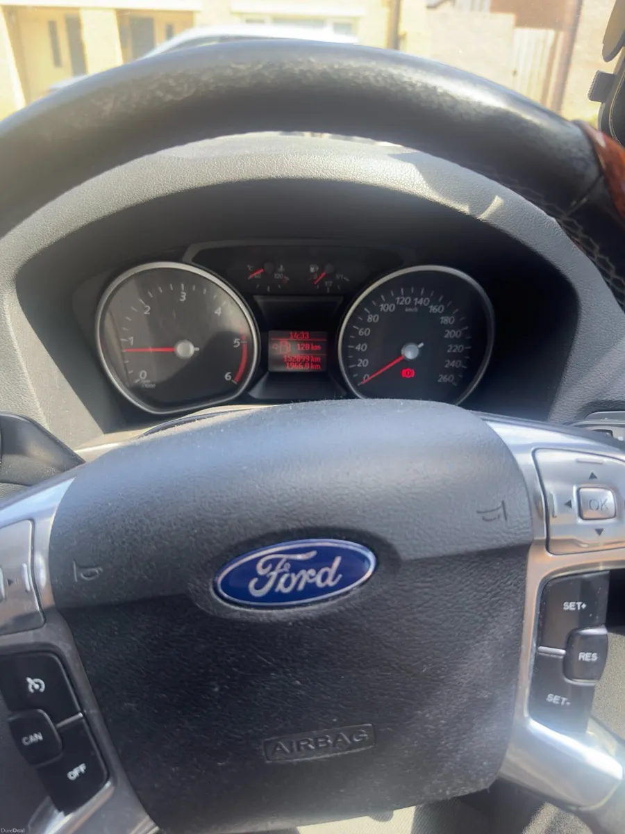 Ford mondeo - Image 5