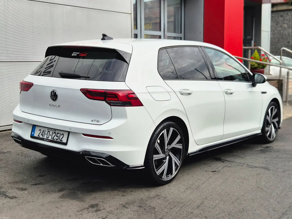2024 VW Golf 1.5 Petrol R Line, CarPlay, 18" Alloy - Image 5