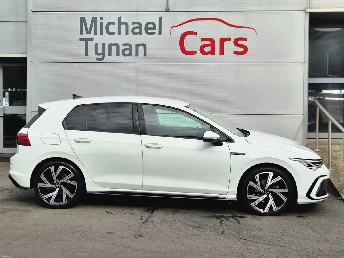 2024 VW Golf 1.5 Petrol R Line, CarPlay, 18" Alloy - Image 6