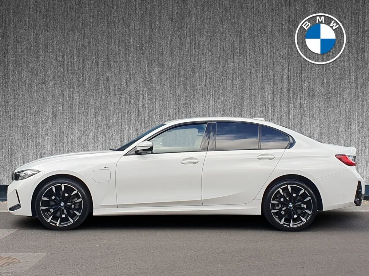 BMW 3-Series 330e M Sport Saloon - Image 3