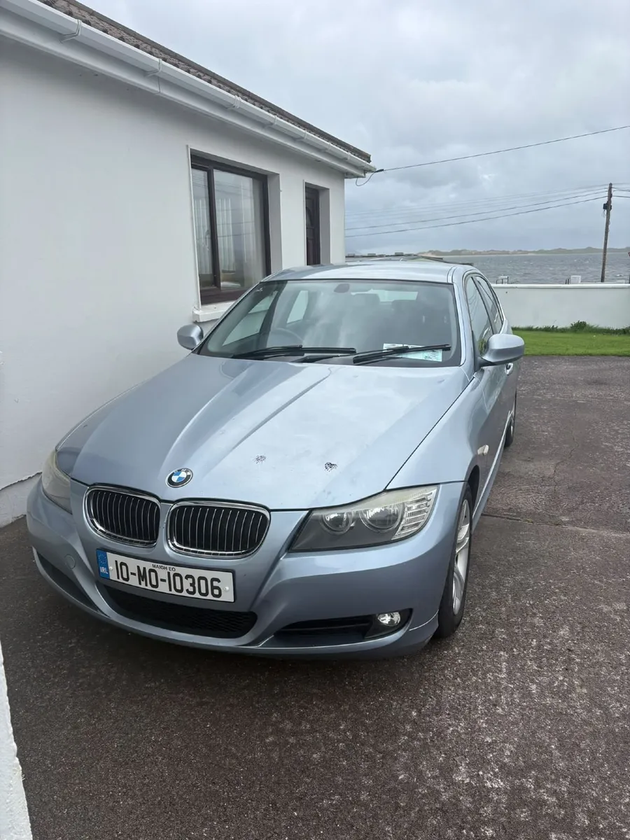 BMW 3-Series 2010 - Image 6