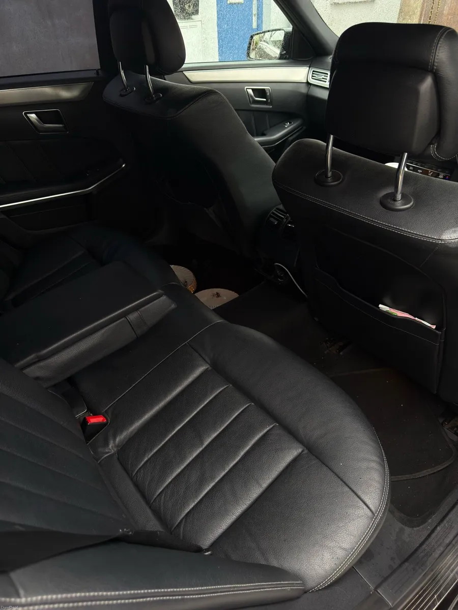 Mercedes-Benz E220d - Image 6