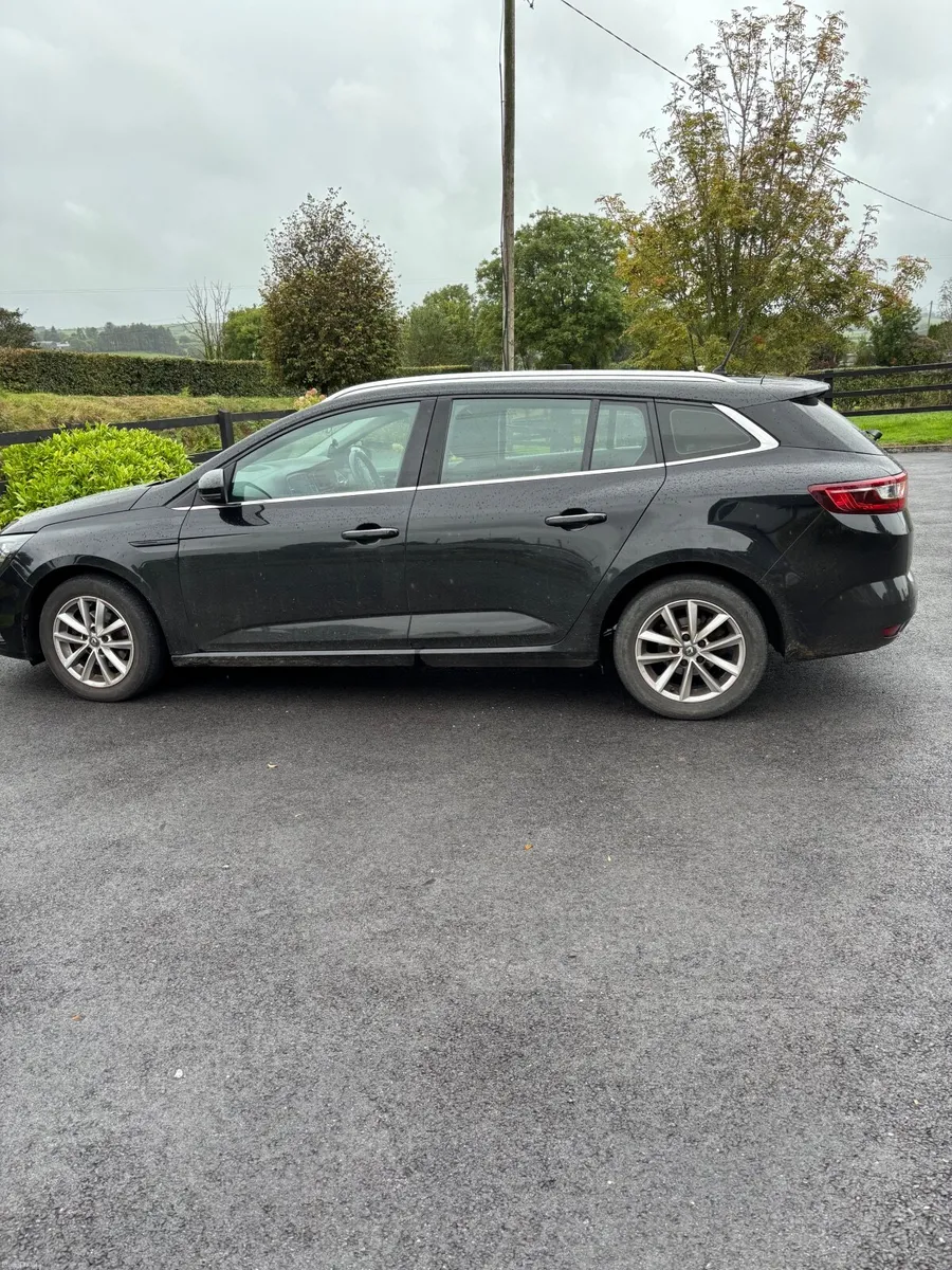 Renault Megane 2019 - Image 5