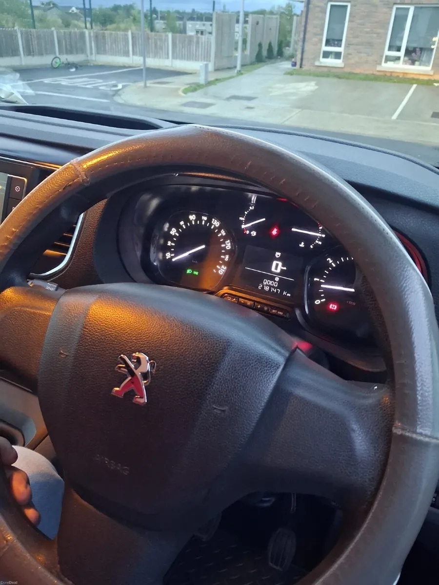 Peugeot Expert 2018 - Image 5