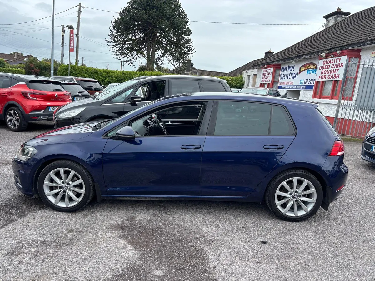 Volkswagen Golf 2018  HIGHLINE  PETROL - Image 3
