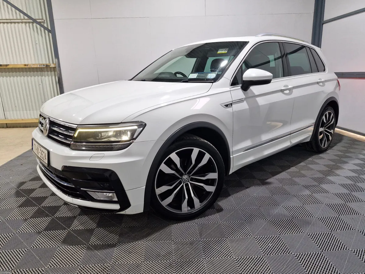 17 Volkswagen Tiguan R Line 2.0 TDi Auto - Image 4