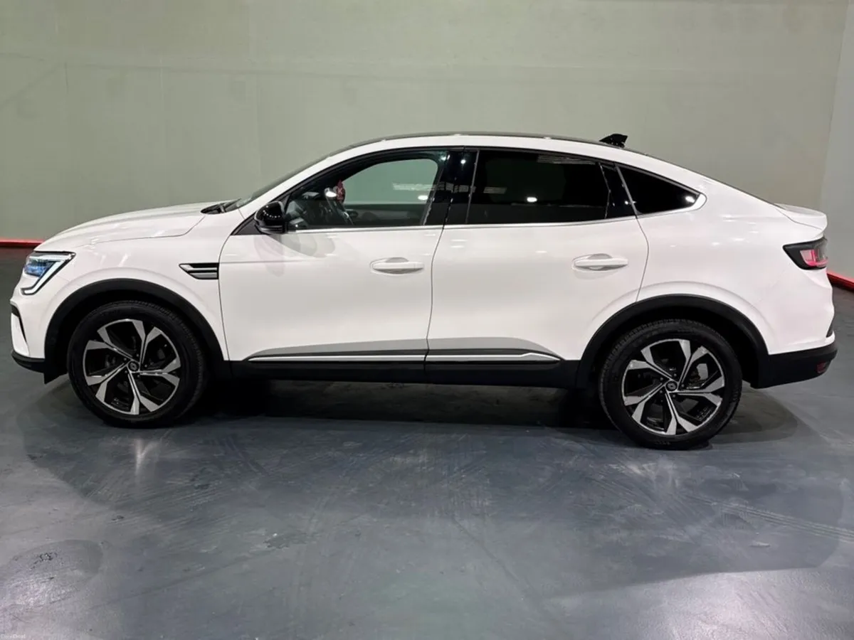 Renault Arkana TECHNO EDITION E-TECH HYBRID - DIAM - Image 6