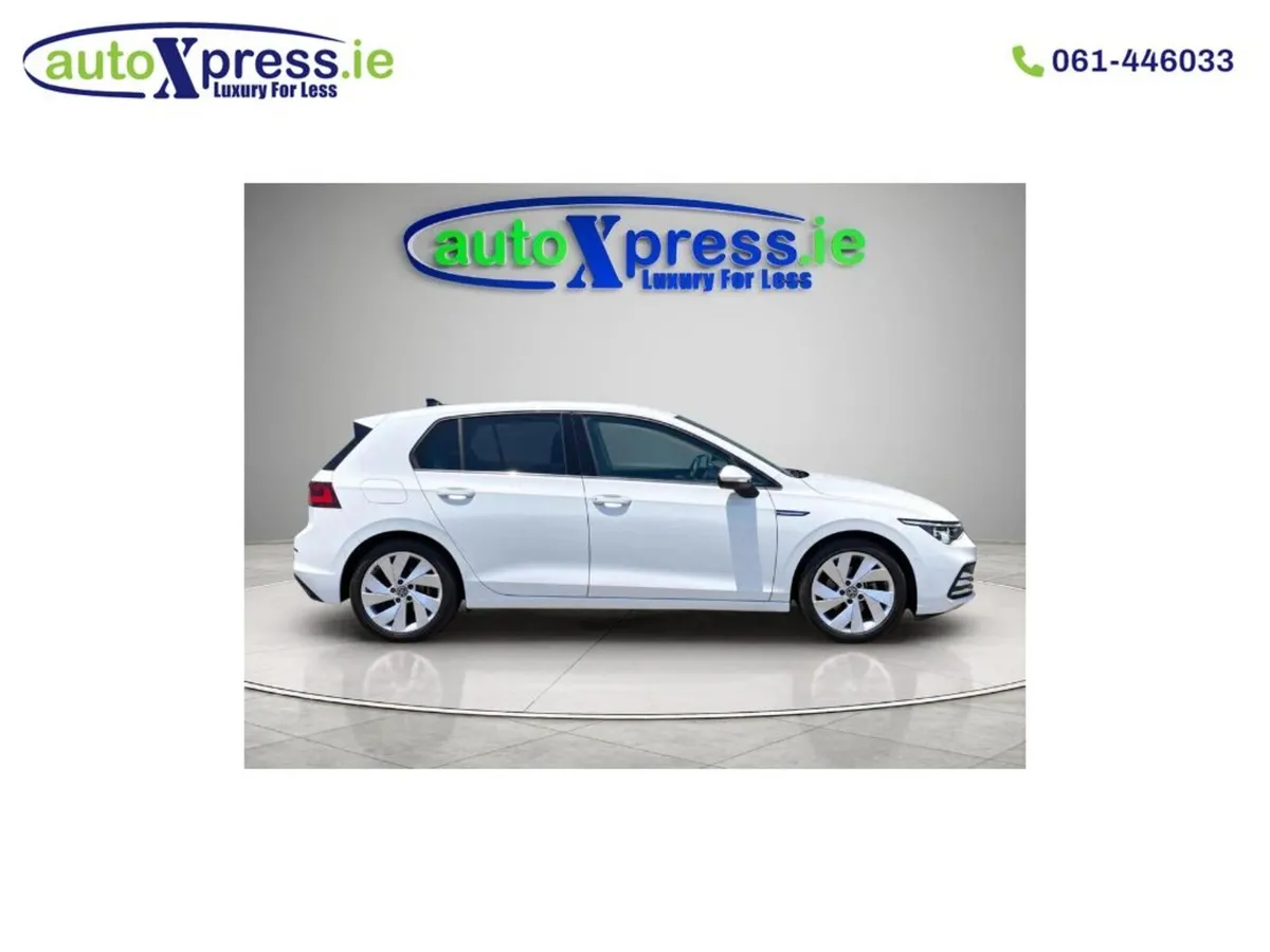 Volkswagen Golf 1.5 Petrol, eTSI Style, Reversing - Image 4