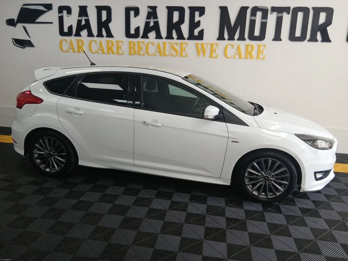 Ford Focus St-lin 1.0 Ecoboost 125PS 6SPD - Image 2