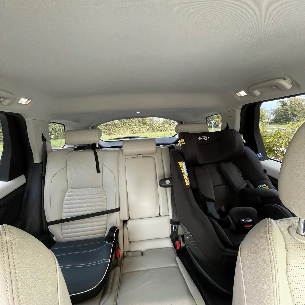 Land Rover Discovery Sport 2020 - Image 5