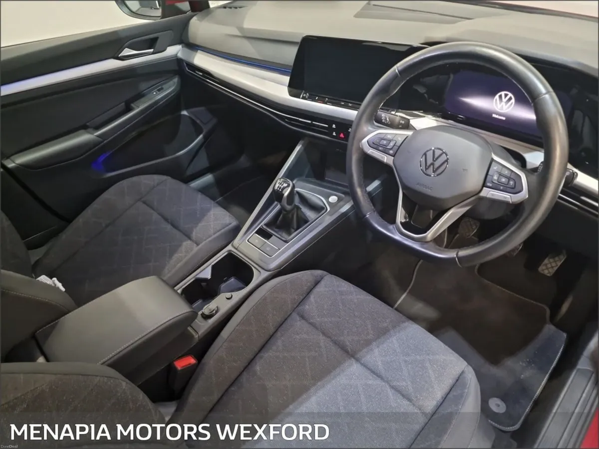 Volkswagen Golf 2.0 TDI 115HP Life - Image 6