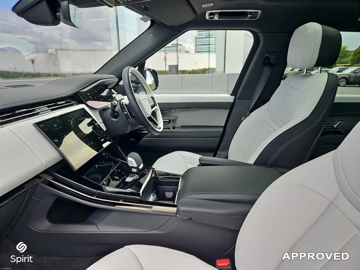 Land Rover Range Rover Sport 3.0 I6 PHEV 460 PS Dy - Image 3