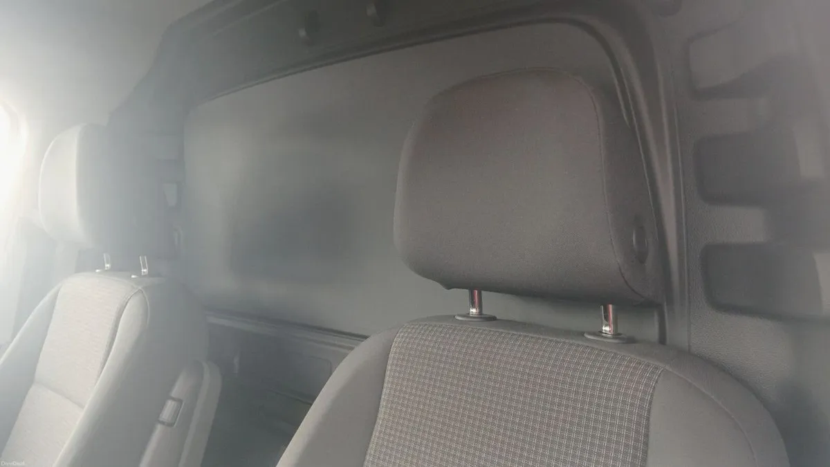 Volkswagen Caddy CARGO TDI 75BHP  **PRICE EXCLUDIN - Image 6