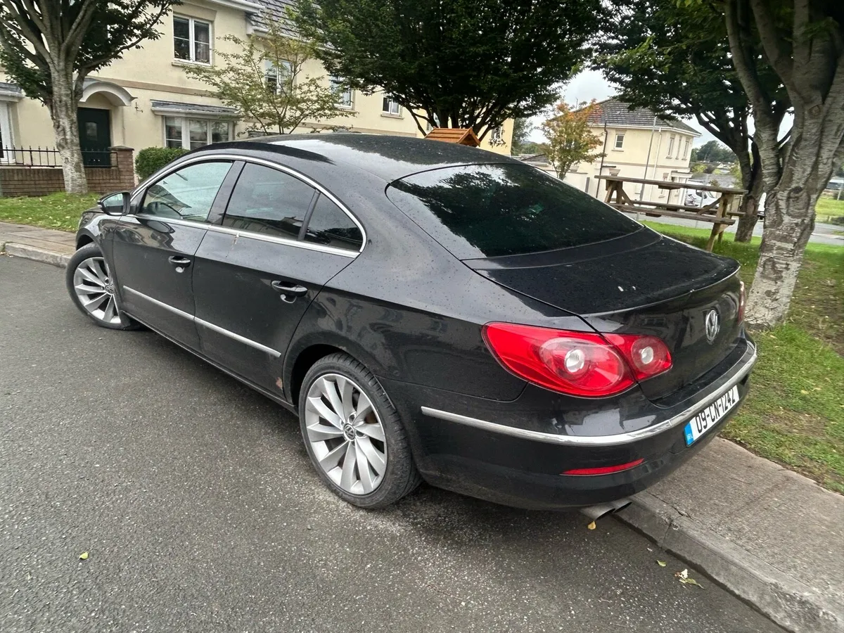 2009 Volkswagen Passat - Image 3