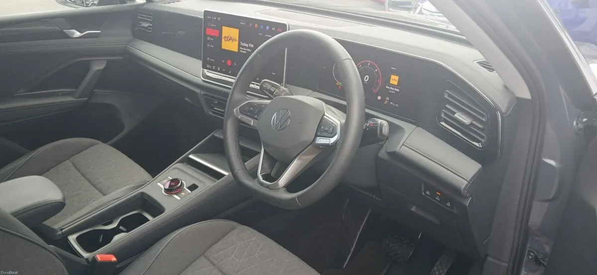 Volkswagen Tiguan EDITION 75 2.0TDI 150HP **PARK A - Image 5