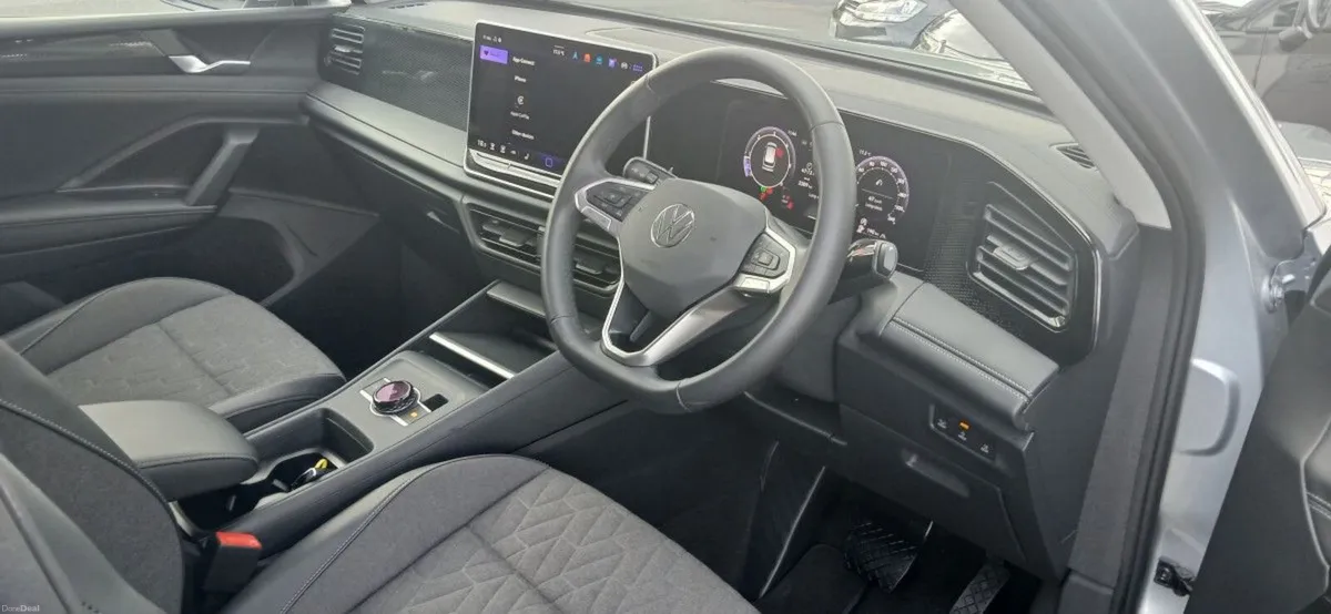 Volkswagen Tiguan EDITION 75 2.0TDI DSG 150HP **WI - Image 3