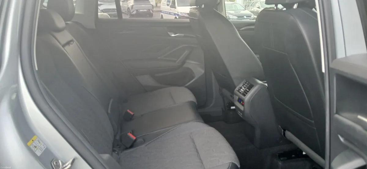 Volkswagen Tiguan EDITION 75 2.0TDI DSG 150HP **WI - Image 4