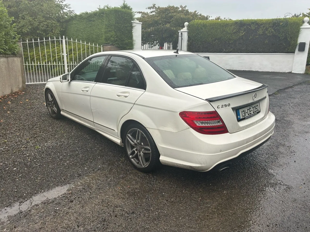 Mercedes-Benz c250 - Image 4
