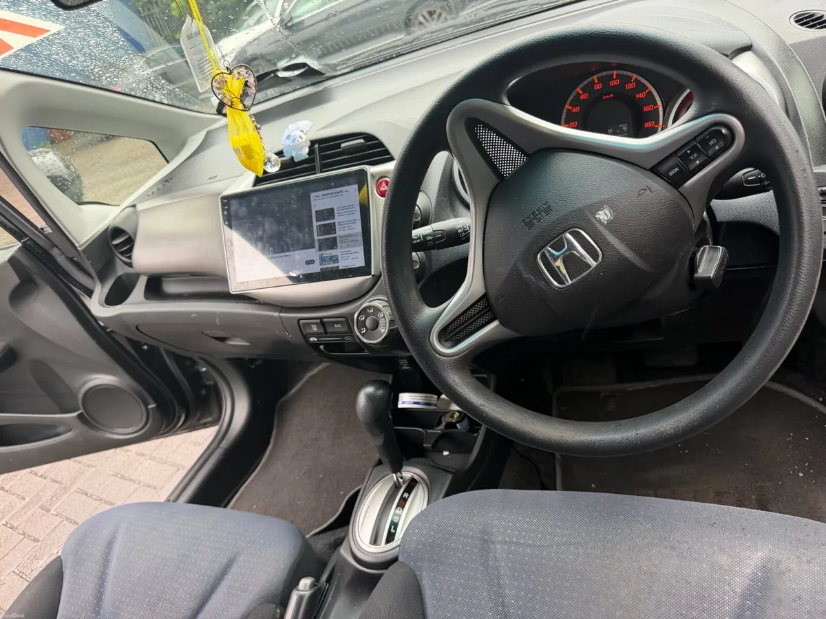 Selling my car - Image 5