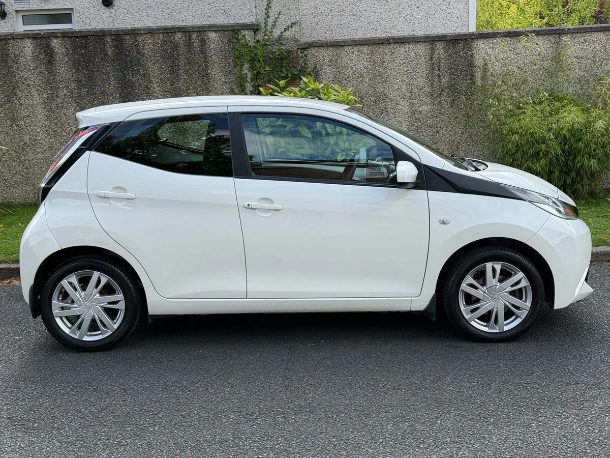 162 Toyota Aygo X-Play 107kms NEW NCT 11/27 - Image 2