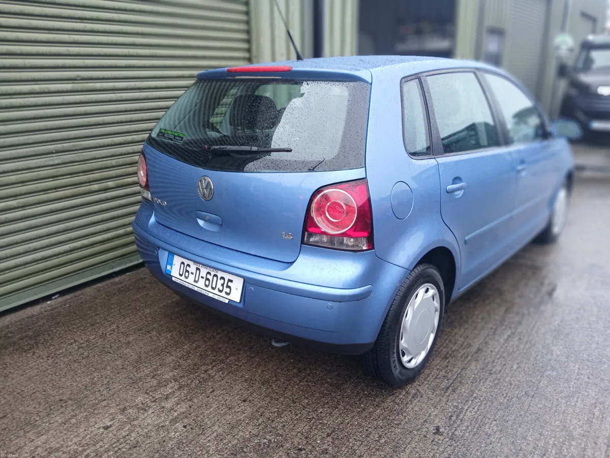 Volkswagen Polo automatic  low kms 2006 - Image 6