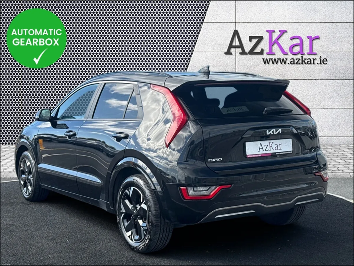 Kia Niro 2023 E-NIRO 65KWH LONG RANGE BATTERY GRAD - Image 6