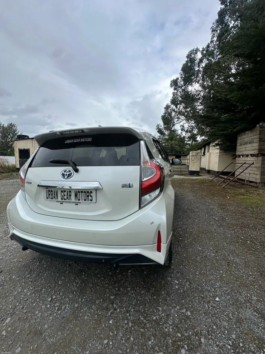 Toyota Aqua 2019 Hybrid - Image 4