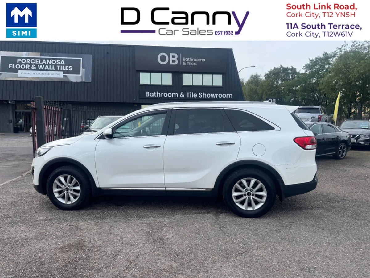 Kia Sorento PLATINUM 4X2 5DR - Image 5