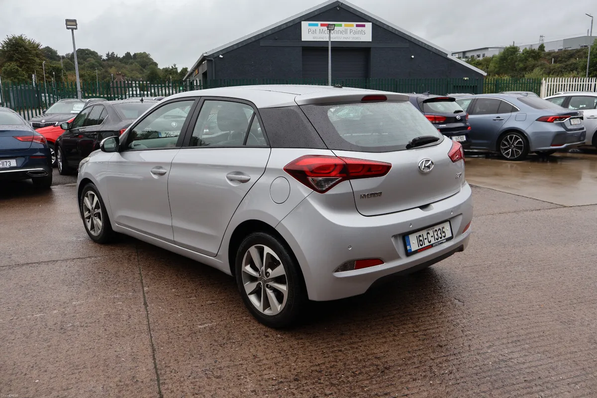 Hyundai i20 Deluxe 63,000Km New NCT Exceptional! - Image 6
