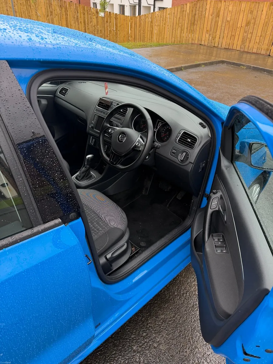 Volkswagen Polo 2015 - Image 4