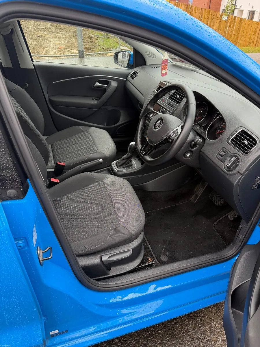 Volkswagen Polo 2015 - Image 5